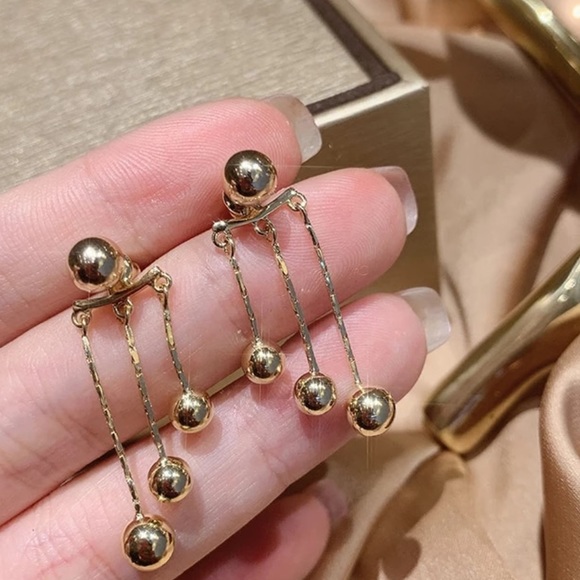 Gold plated Tassel Drop earrings - Picture 5 of 5